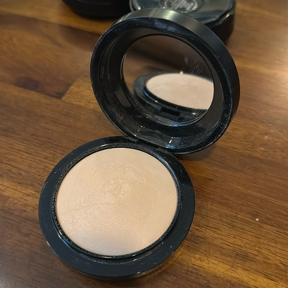 MAC Cosmetics Mineralize Skinfinish in Light & medium plus- reserved